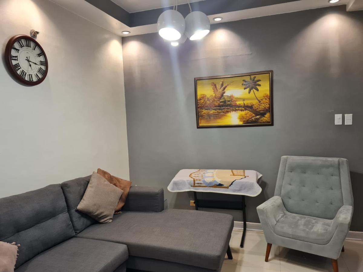 Huge Condo Unit Near Burgos Circle, St Lukes, Shangri-La - P Hamptons T1 Makati City Exterior photo